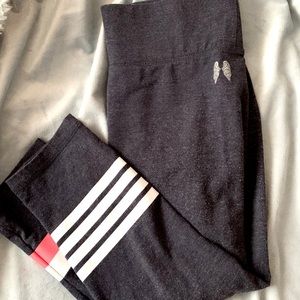 Victoria’s Secret cropped leggings size S